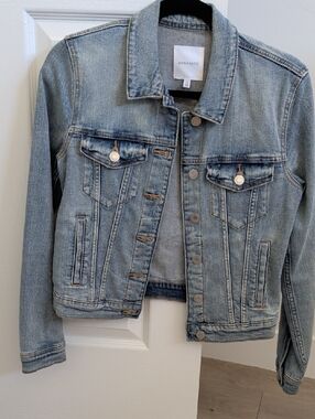 Dynamite Women's Light Blue Denim Jacket